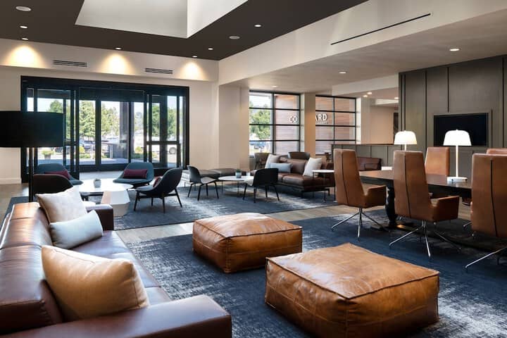 Hotel Interior 4 of 45