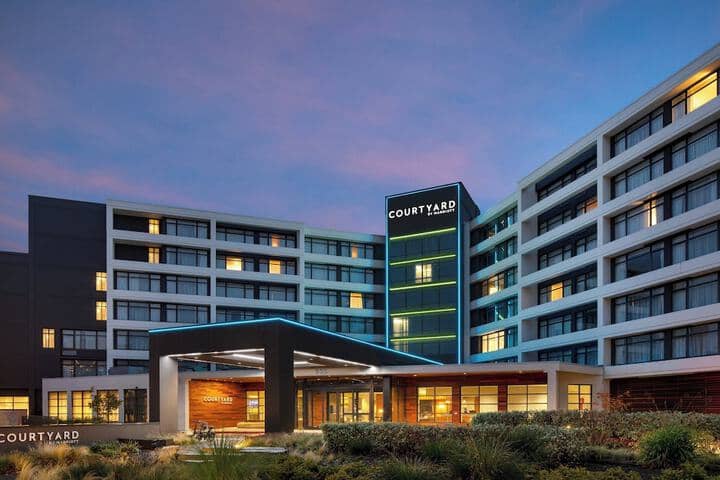 Hotel 43 of 45